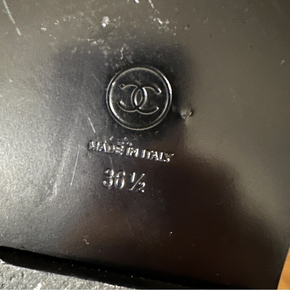 CHANEL Authentic Black Caviar Leather Dad Sandals Gold Hardware Strap Shoes - Picture 6 of 10